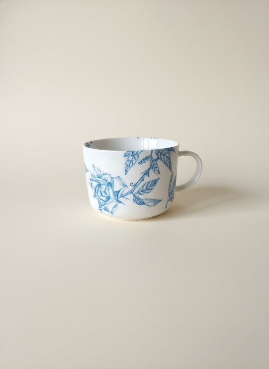 Light Blue Roses Fat Cup